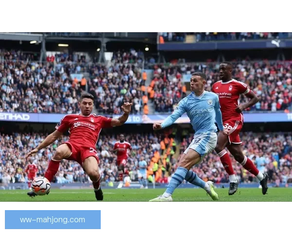 南门亲临英超多场保级大战现场观察球队表现